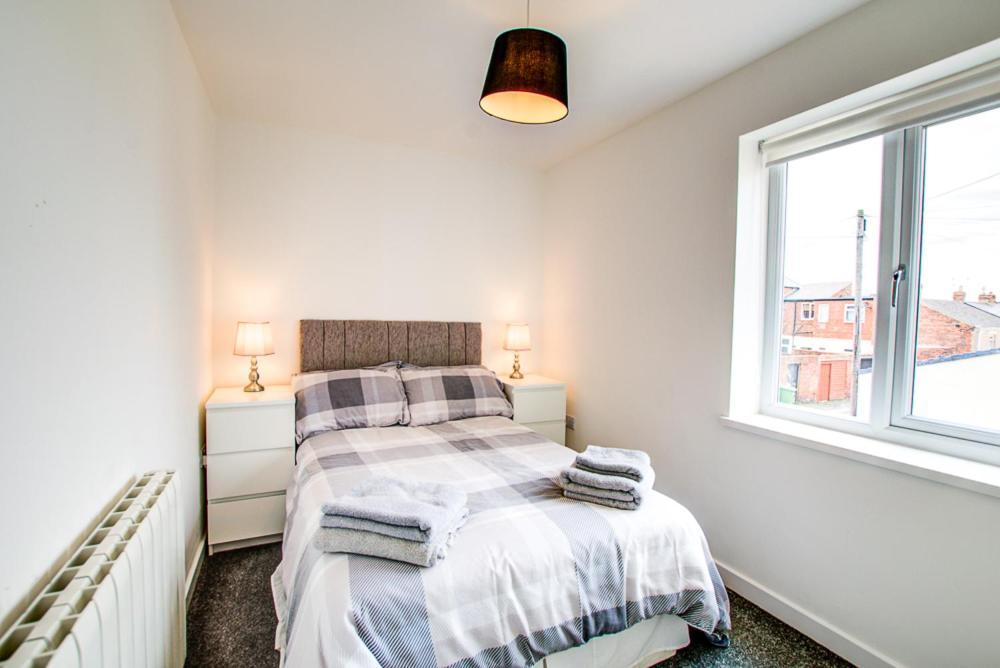 Sunderland Short Stays 2 Bedroom Apartment Free Parking Fulwell Sr6 Exterior foto